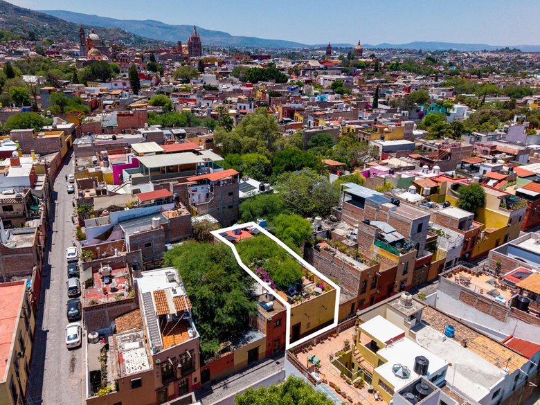 Casa Preciosa — 25 photos