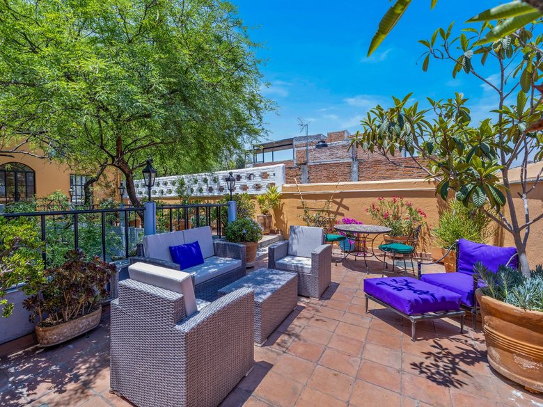 Casa Preciosa — 20 photos