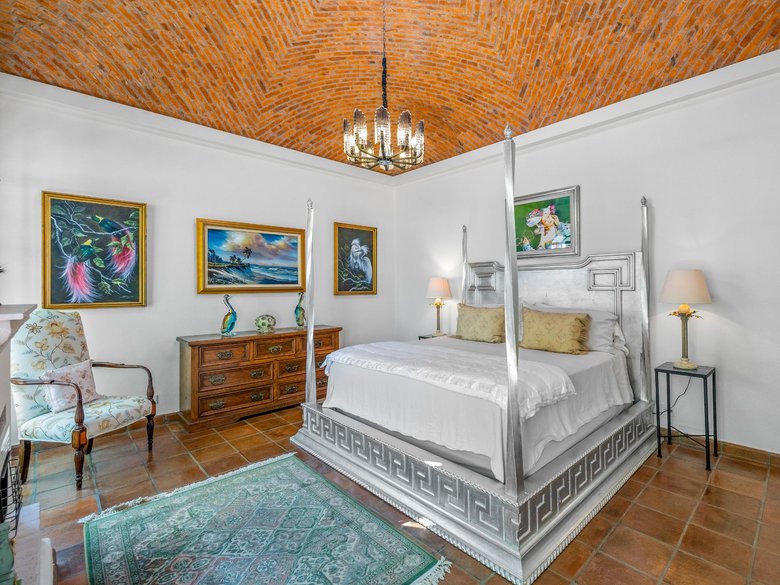 Casa Preciosa — 21 photos