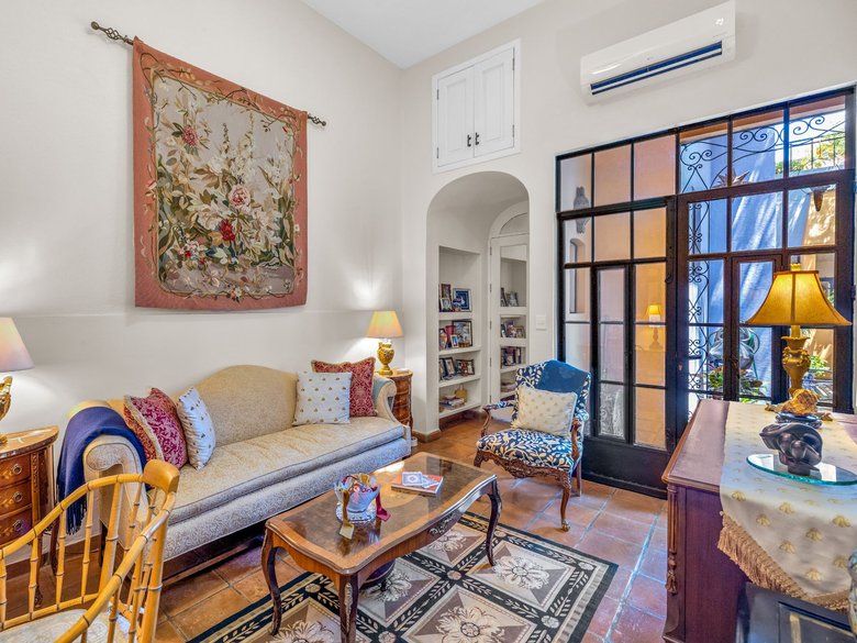 Casa Preciosa — 14 photos