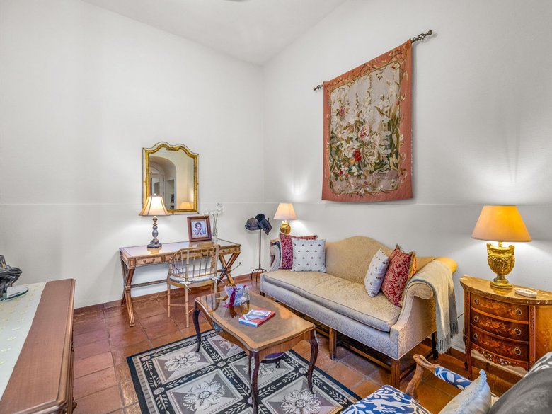 Casa Preciosa — 13 photos