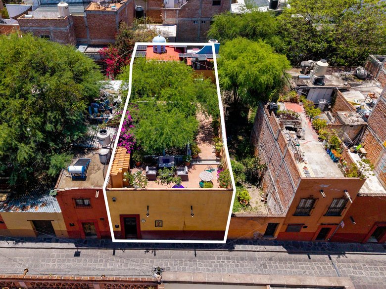 Casa Preciosa — 24 photos