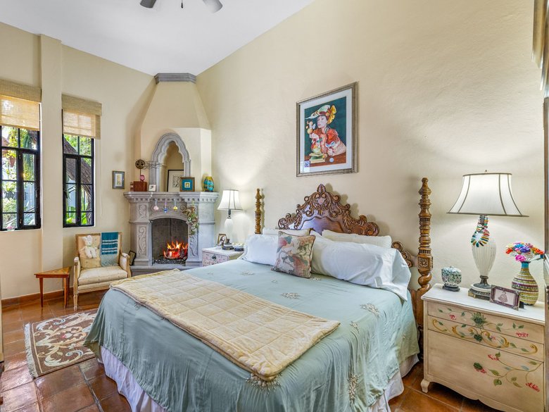 Casa Preciosa — 11 photos