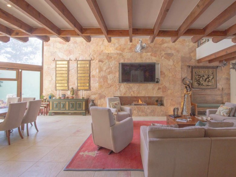 1913 Vista Antigua — 4 photos