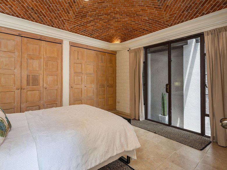 Casa Esplendida — 18 photos