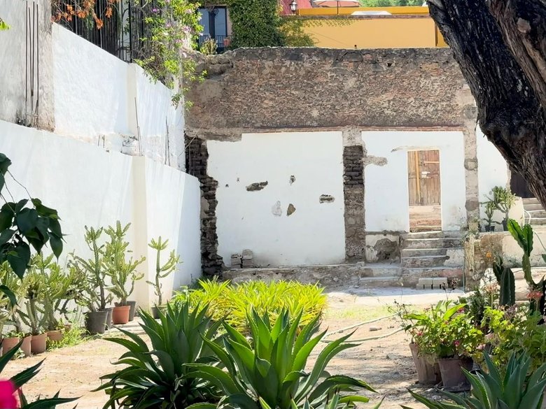 Barranca 67, A Rare Opportunity in Centro — 18 photos
