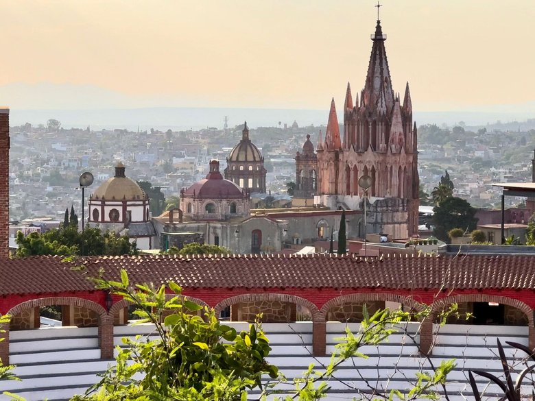Barranca 67, A Rare Opportunity in Centro — 3 photos