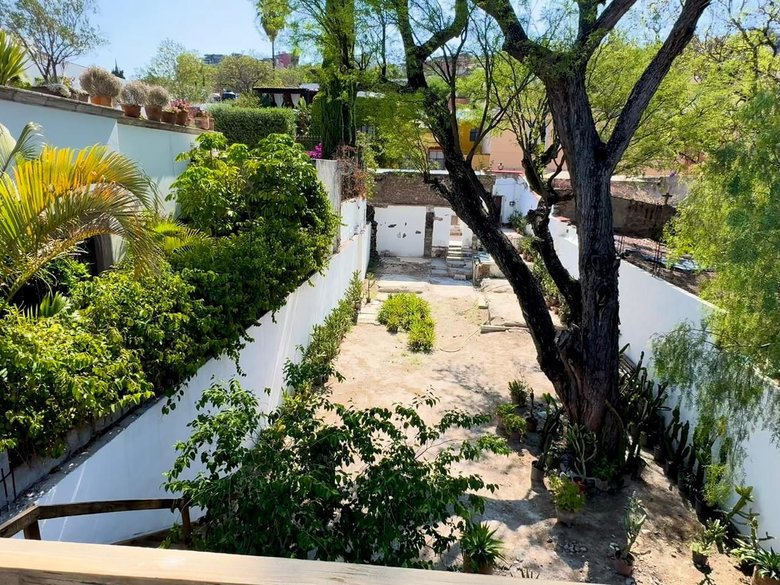 Barranca 67, A Rare Opportunity in Centro — 8 photos