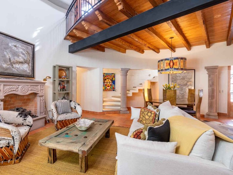 Villa 108, Los Labradores — 6 photos