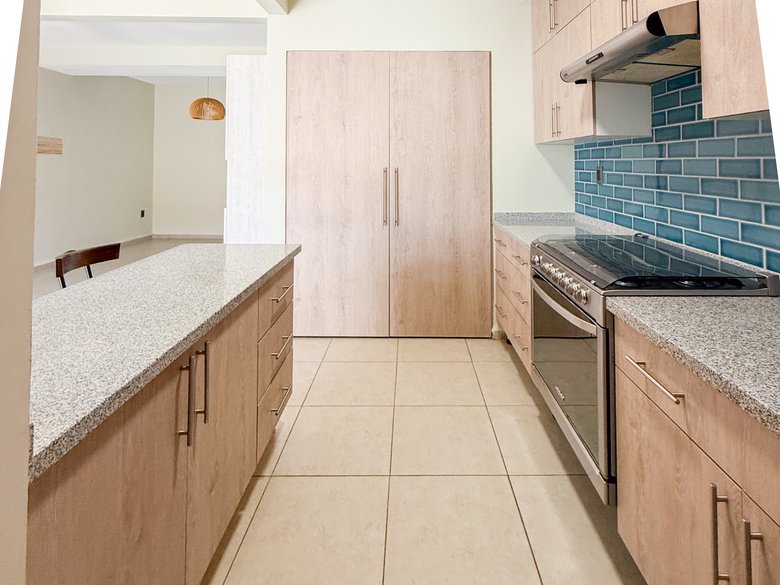 Upgraded Home for Sale in Zirándaro | Renovated Kitchen & Rooftop Game Studio — 6 photos
