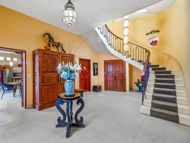 Casa Grande — 2 photos