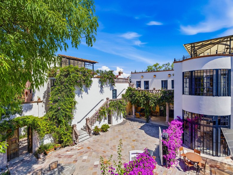 Casa Grande — 17 photos