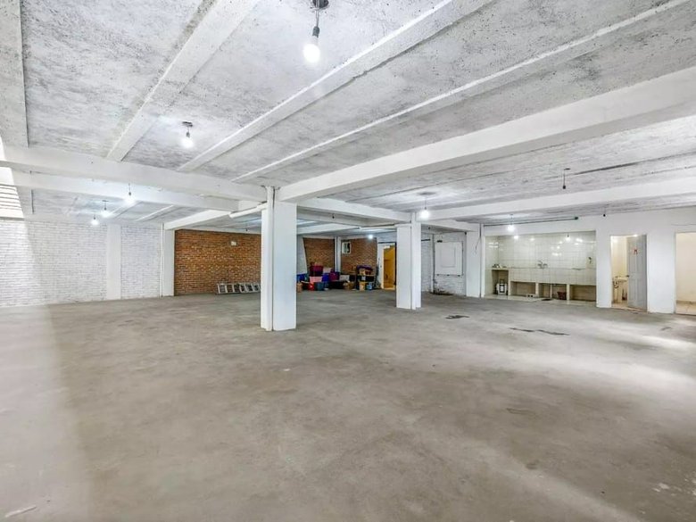Comercial Ave Paseo Real 1 — 9 photos