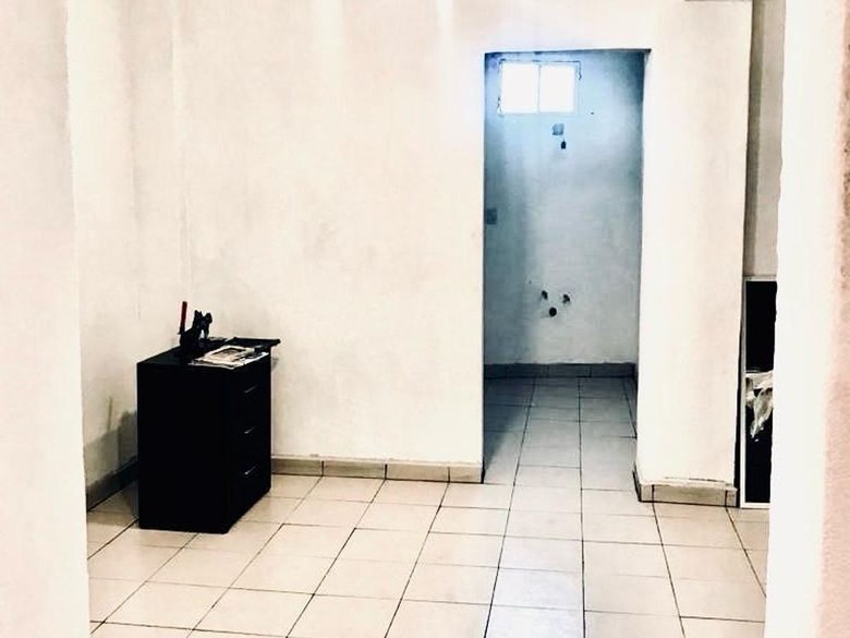 Comercial Ave Paseo Real 1 — 12 photos
