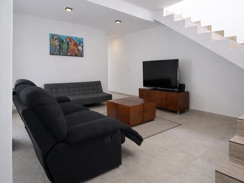 CASA DEL PUENTE DE UMARÁN — 10 photos