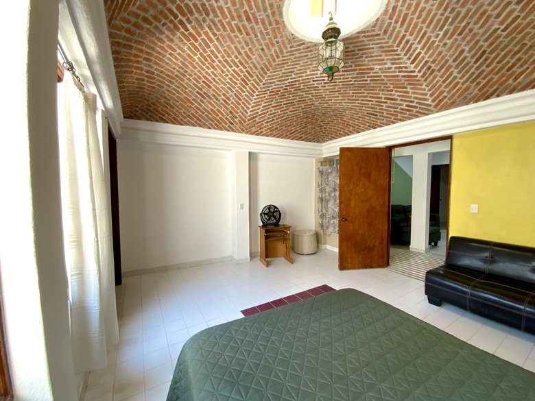 Colonial-Style Apartment for Rent in Historic San Miguel — 3 photos
