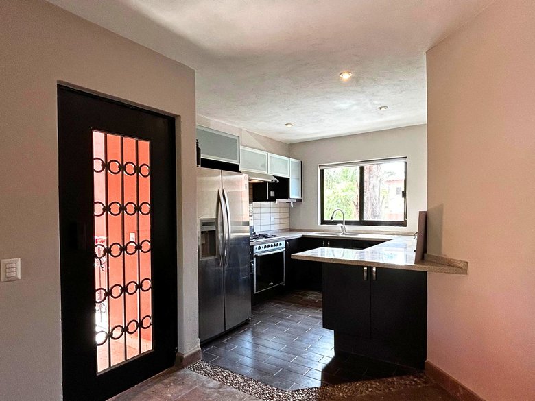 Town House en el Secreto — 2 photos