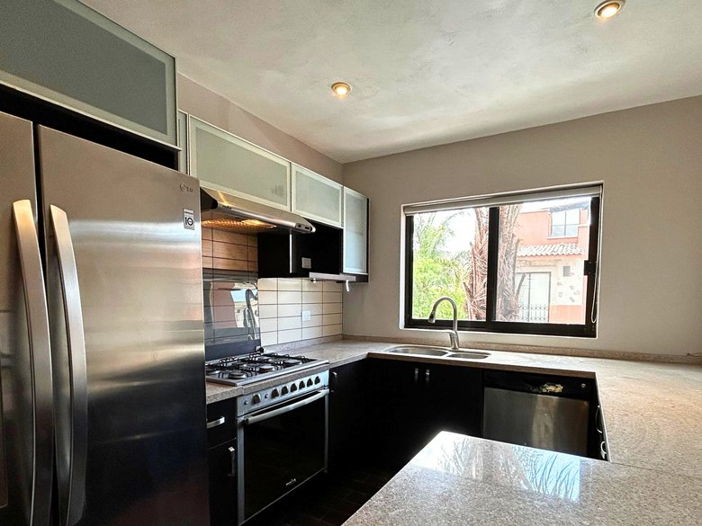 Town House en el Secreto — 3 photos