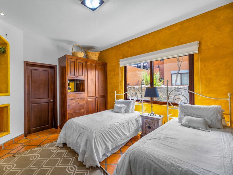 Condo Girasoles — 11 photos