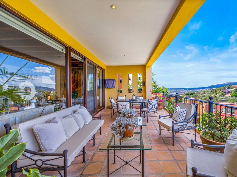 Condo Girasoles — 4 photos