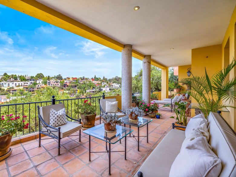 Condo Girasoles — 15 photos