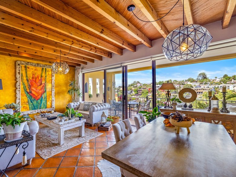 Condo Girasoles — 2 photos