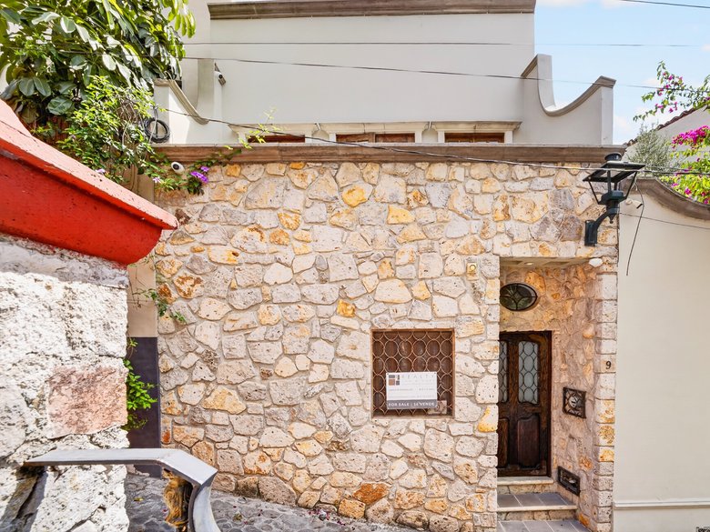 CASA PIEDRAS CHINAS — 23 photos