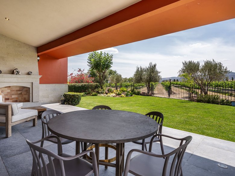 Casa Cava — 15 photos