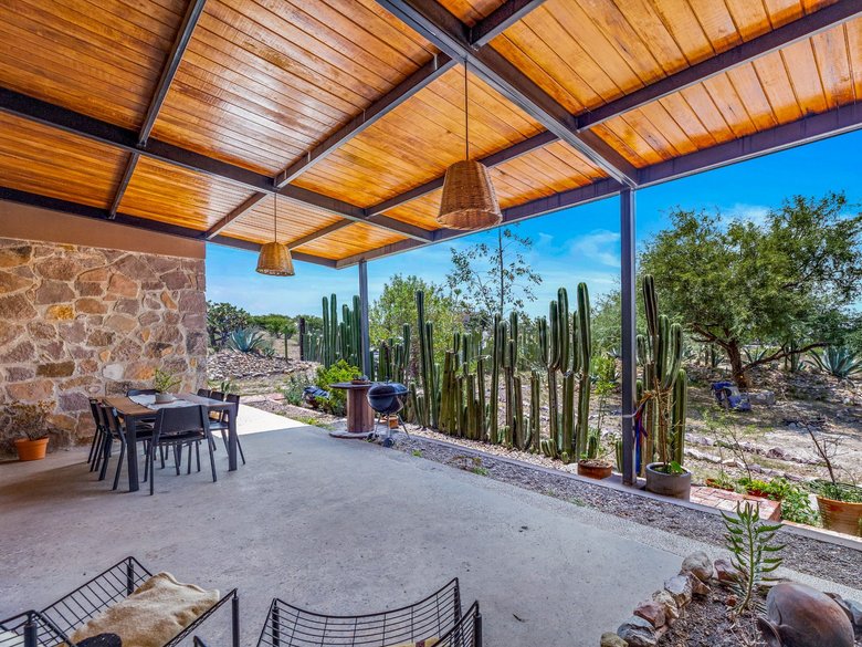Villa Jacaranda - Architectural Country Living Near San Miguel — 7 photos
