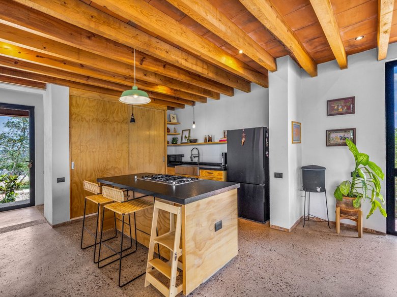 Villa Jacaranda - Architectural Country Living Near San Miguel — 6 photos