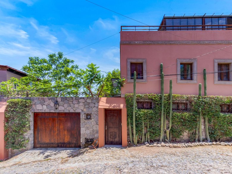 Casitas  Moctezuma — 6 photos