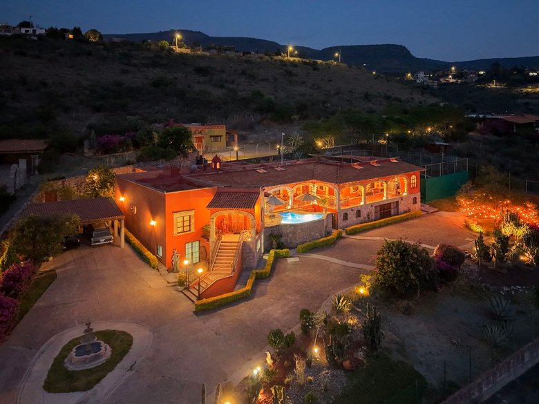 Casa Gallos — 31 photos