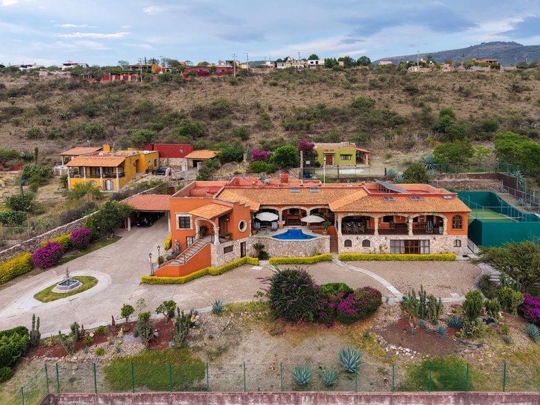 Casa Gallos — 28 photos