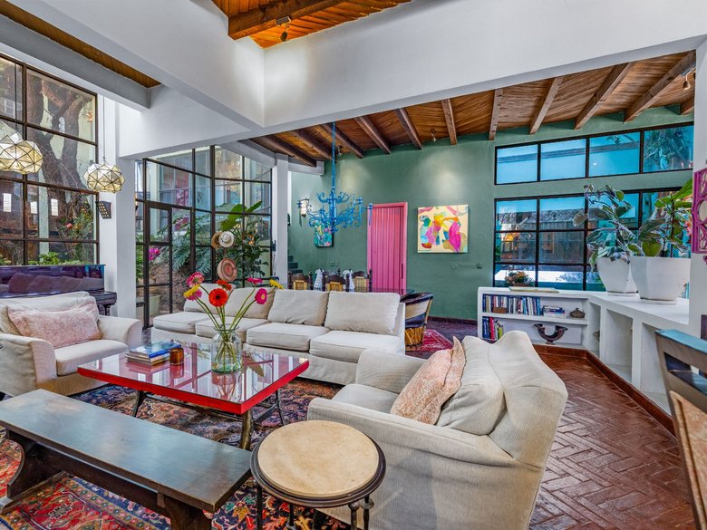 Casa Toto — 6 fotos