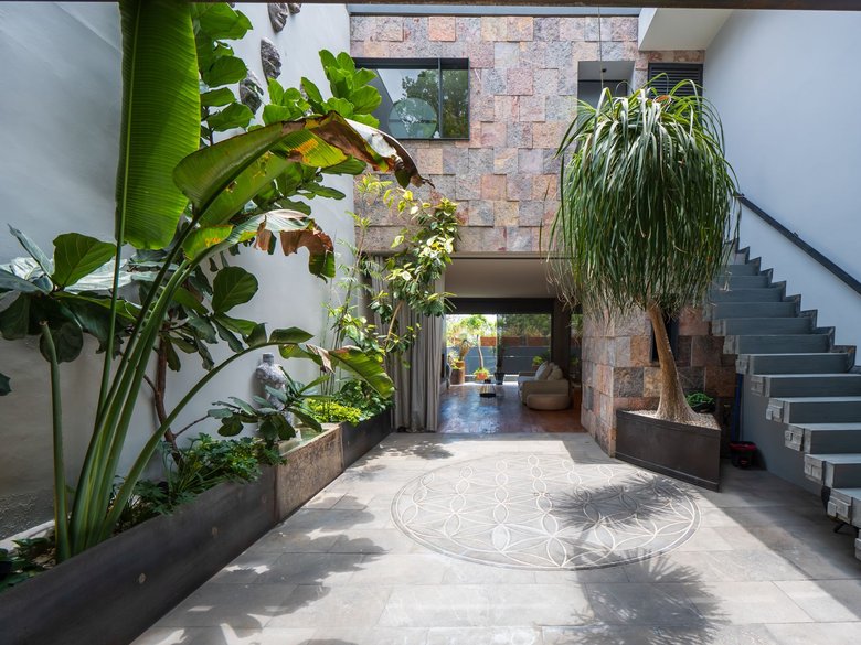 CASA FORJA — 4 photos