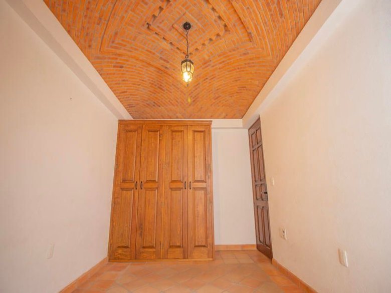 2312 Casa Calandrias 12 — 10 photos