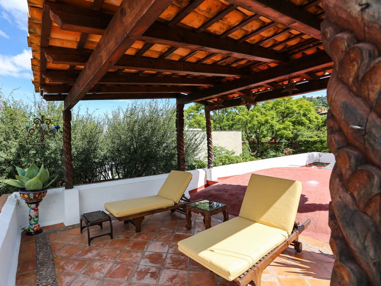 Casa Baeza — 4 photos
