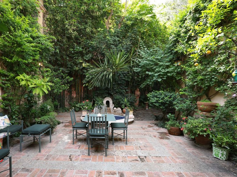 Casa Baeza — 11 photos