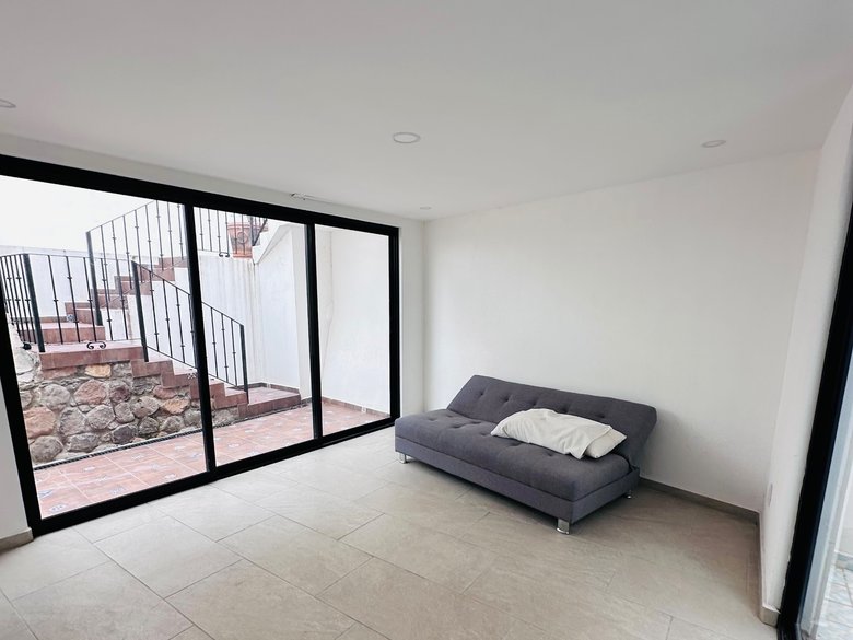 CASA VILLANUEVA — 4 photos