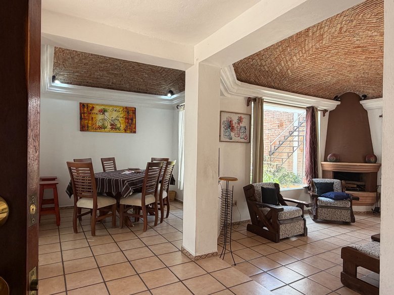 CASA ARBOLEDA — 22 photos