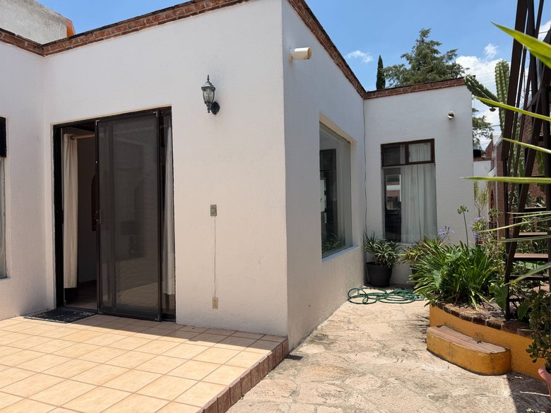 CASA ARBOLEDA — 47 photos