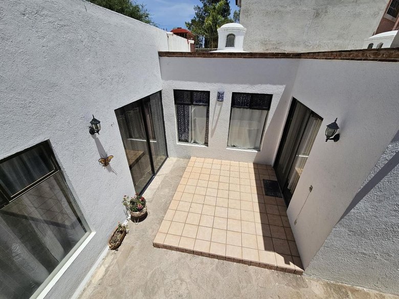 CASA ARBOLEDA — 15 photos