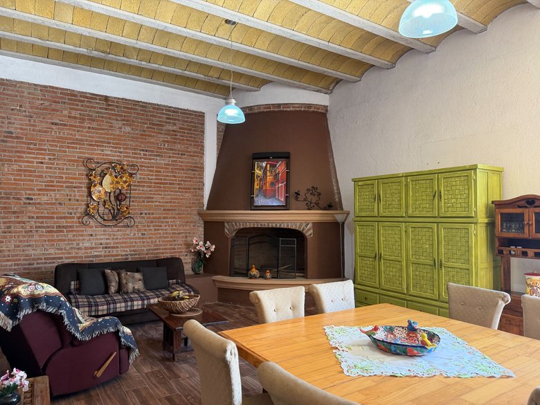 CASA ARBOLEDA — 41 photos