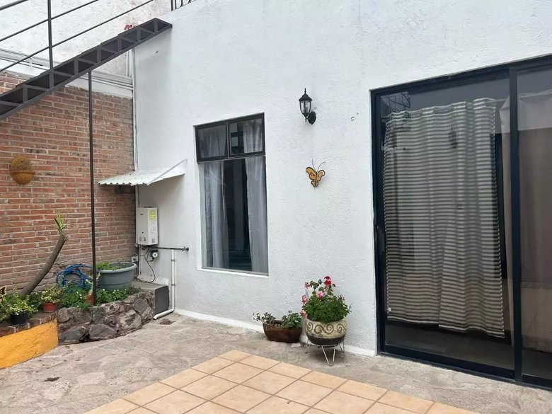 CASA ARBOLEDA — 3 photos