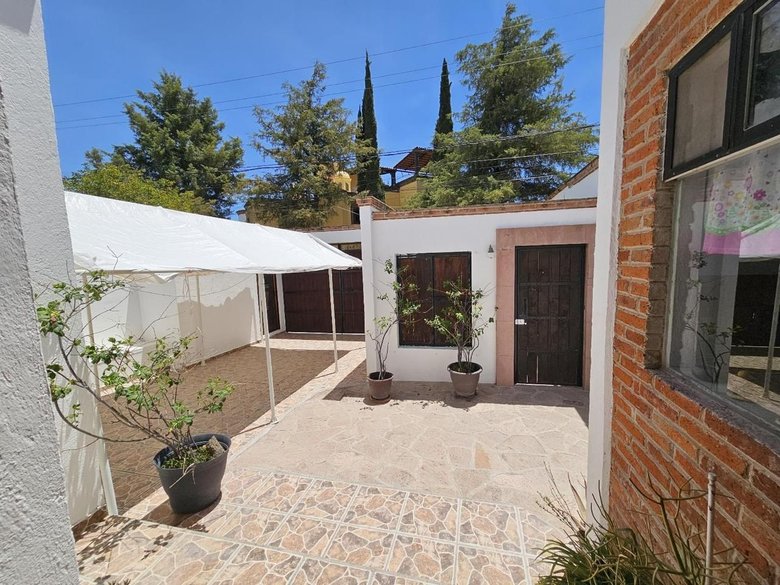 CASA ARBOLEDA — 13 photos