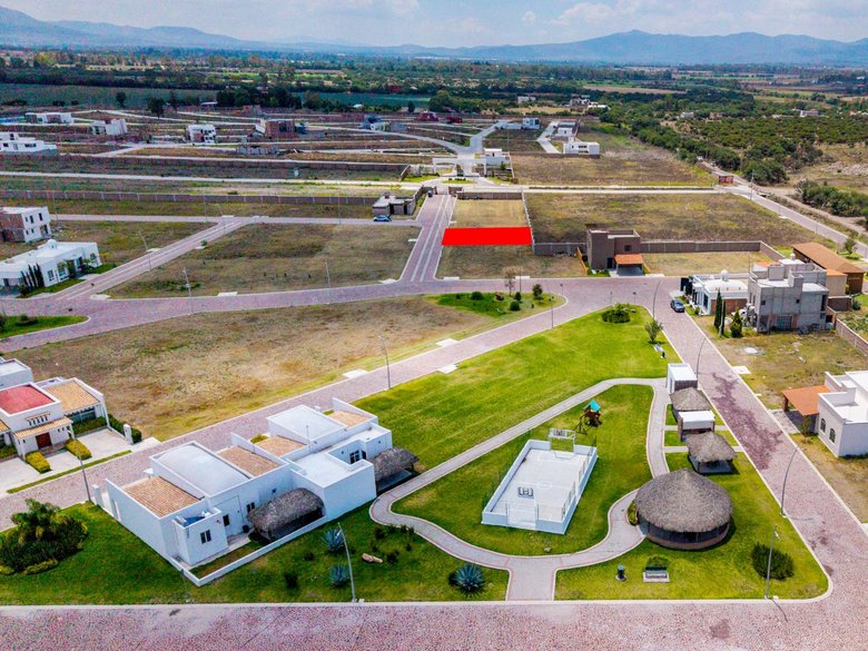 Lote Lucero — 1 photos