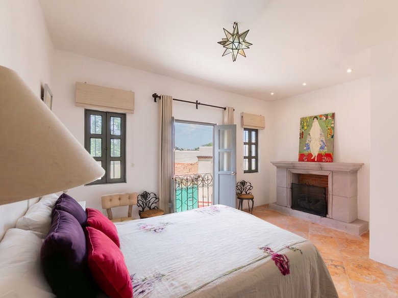 CASA TENERIAS — 22 photos