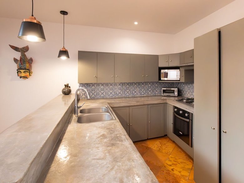CASA TENERIAS — 6 photos