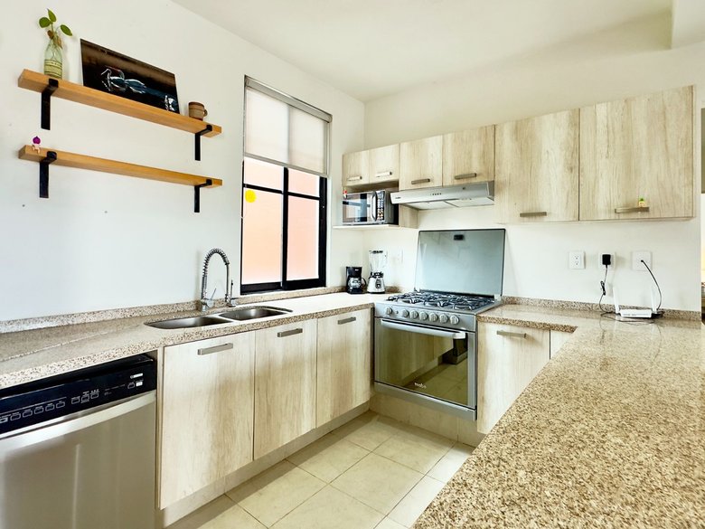 El Milagro Rooftop Apartment — 9 photos