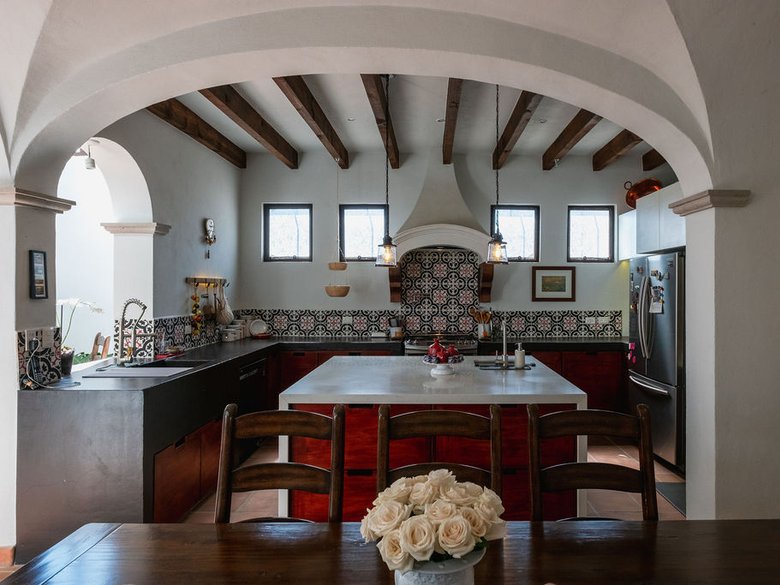 Casa Revueltas- Luxury Hillside Living with Panoramic Views of San Miguel — 3 photos